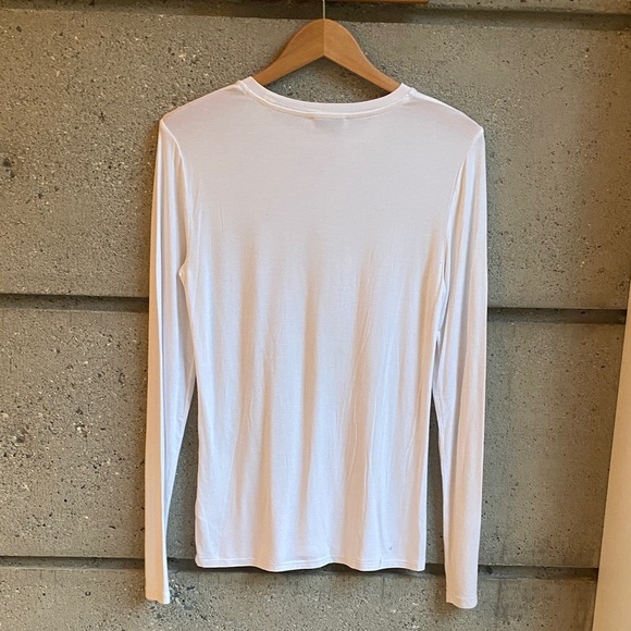 Babaton Aritzia Classic Crew Neck Long Sleeve - Picture 5 of 10